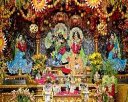 Although the temple remains open throughout the ye Although the temple remains open throughout the year but the best time to visit is on the Shri Krishna Janamashtami where you can feel spiritual conne